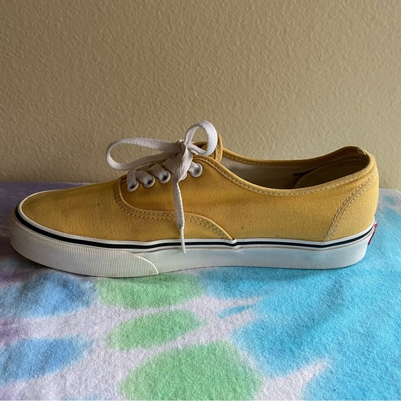 VANS Classic yellow lace up low tops - Picture 7 of 11